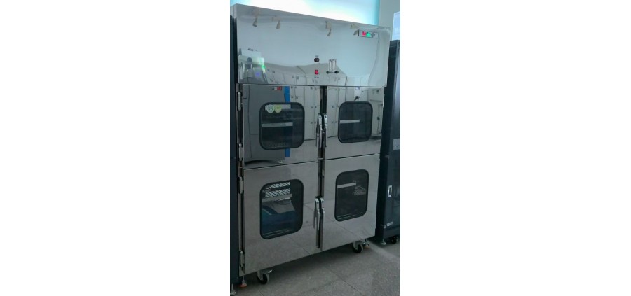 HEPA Filtered N2 dry cabinet